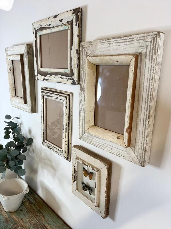 Ensemble de cadres photos en bois patine d’origine 